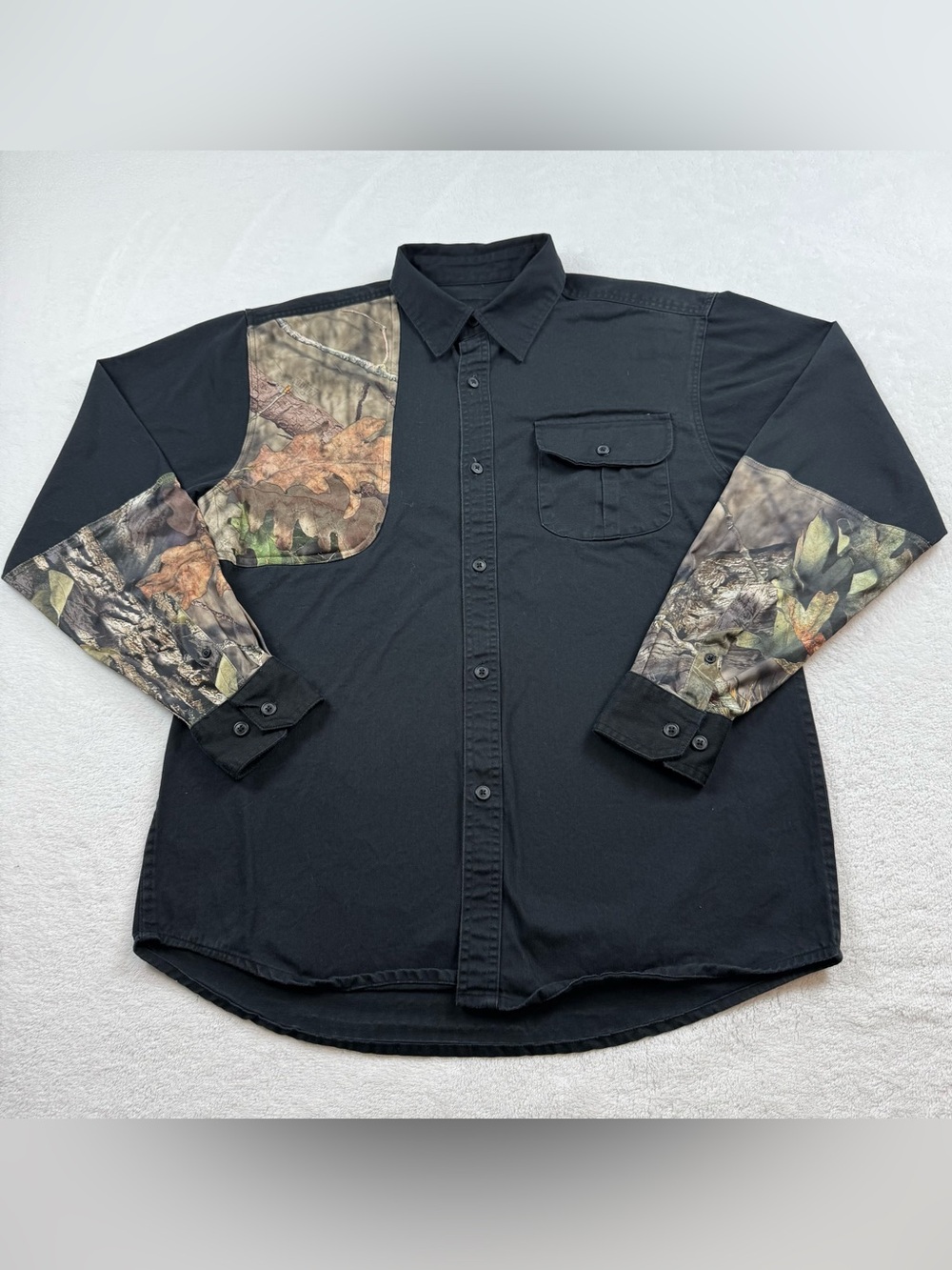 Tall woods button up shirt men’s Sz L black break-up country and mossy Oak camo